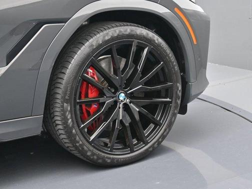 2023 BMW X6 M50i