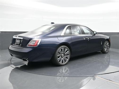 2022 Rolls-Royce Ghost 
