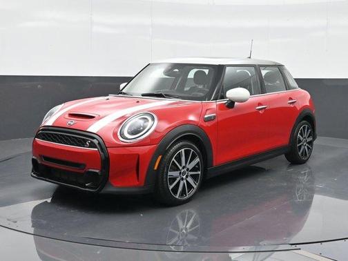 2023 MINI Hardtop Cooper