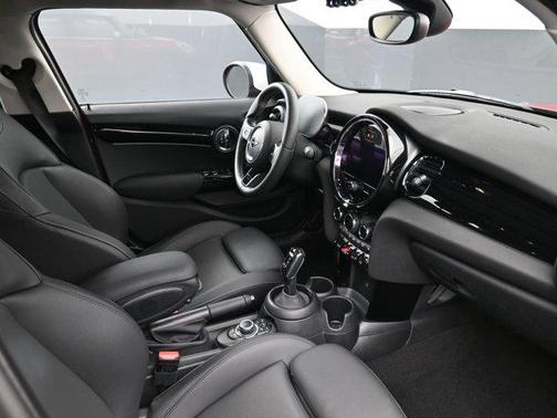 2023 MINI Hardtop Cooper