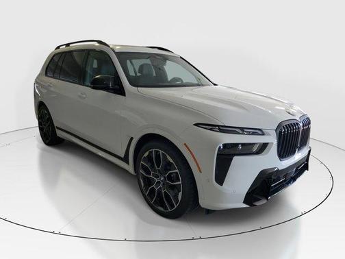 Alpine White 2026 BMW X7 M60i