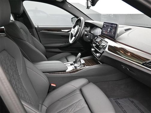2023 BMW 540 i