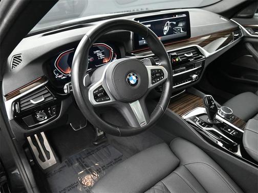 2023 BMW 540 i