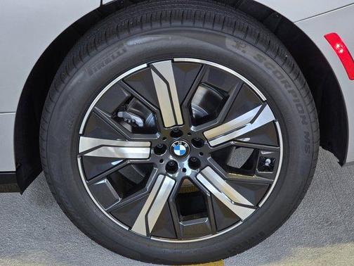 2026 BMW iX xDrive45