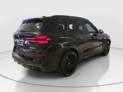 2026 BMW X5 M60i