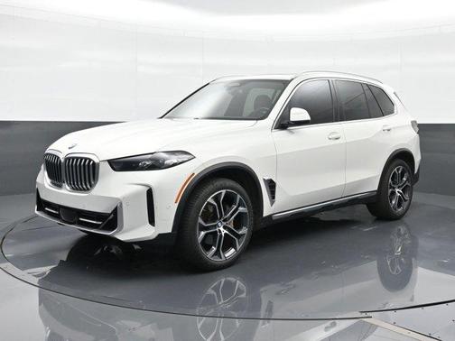 Alpine White 2024 BMW X5 sDrive40i