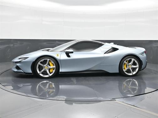 2024 Ferrari SF90 Spider Base
