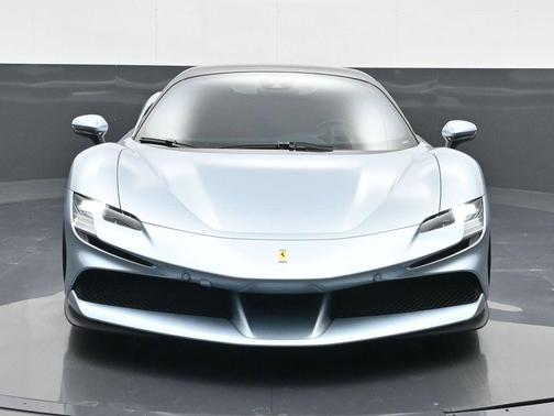 2024 Ferrari SF90 Spider Base