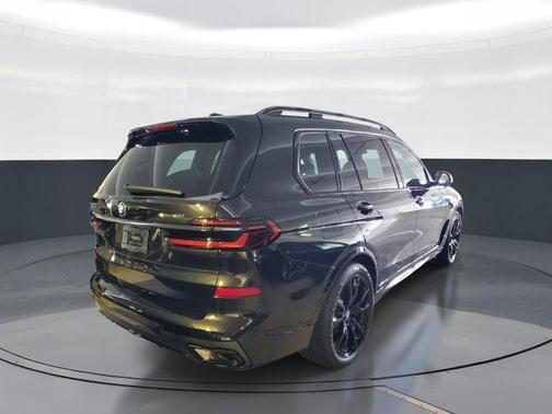 Black 2026 BMW X7 xDrive40i