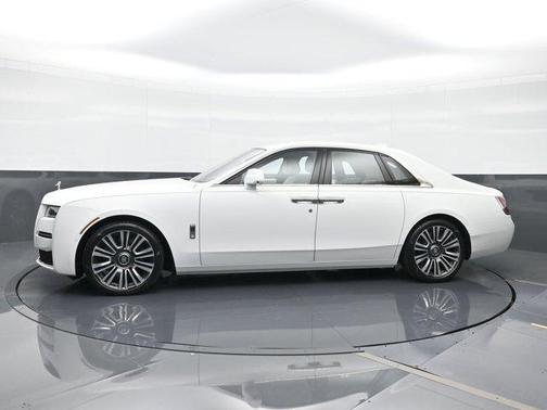 2021 Rolls-Royce Ghost Base