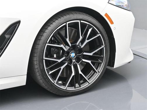 2024 BMW M850 i xDrive