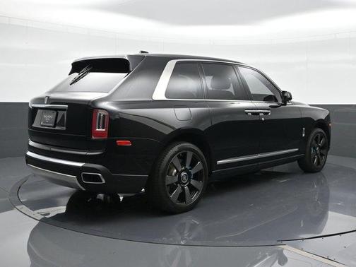 Black Diamond 2024 Rolls-Royce Cullinan