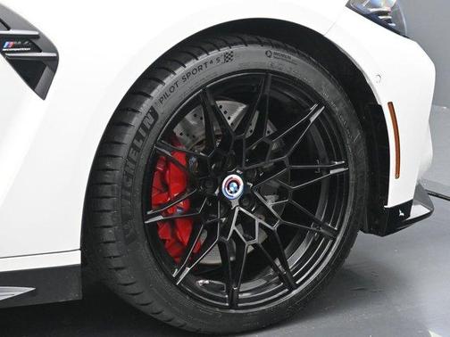 Alpine White 2023 BMW M4 Competition xDrive