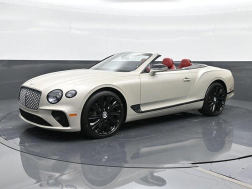 White 2022 Bentley Continental GT V8