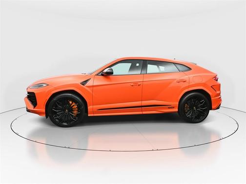 2025 Lamborghini Urus SE