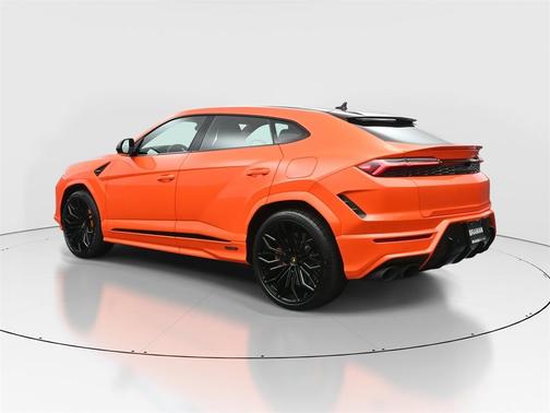 2025 Lamborghini Urus SE