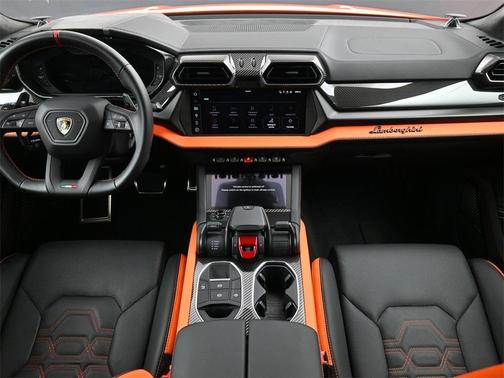 2025 Lamborghini Urus SE
