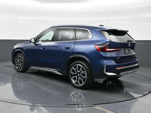 Phytonic Blue Metallic 2025 BMW X1 xDrive28i