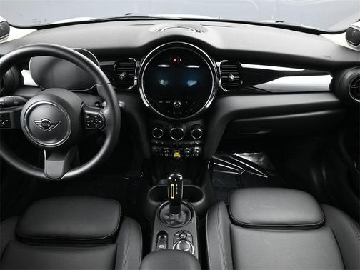 2023 MINI SE Hardtop SIGNATURE PLUS