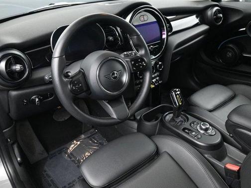 2023 MINI SE Hardtop BASE