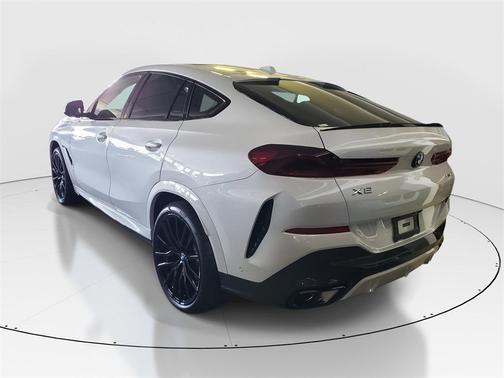 2026 BMW X6 xDrive40i