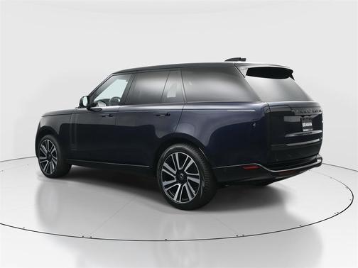 2023 Land Rover Range Rover P530 SE