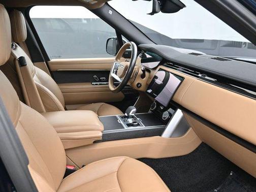 2023 Land Rover Range Rover P530 SE