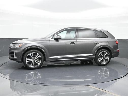 2023 Audi Q7 55 Premium Plus
