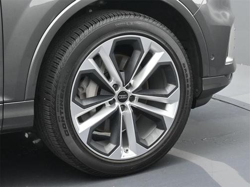 2023 Audi Q7 55 Premium Plus