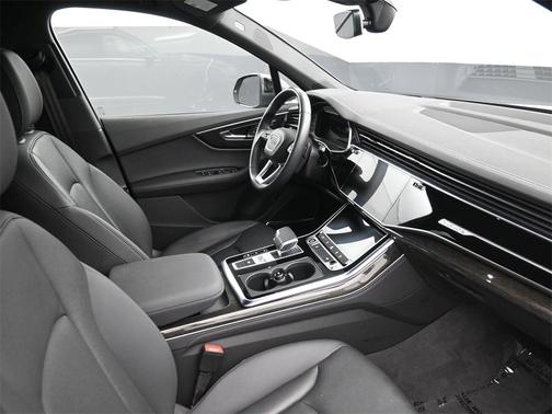 2023 Audi Q7 55 Premium Plus