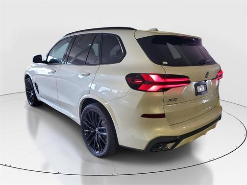 Mineral White Metallic 2026 BMW X5 xDrive40i