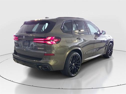 2026 BMW X5 M60i