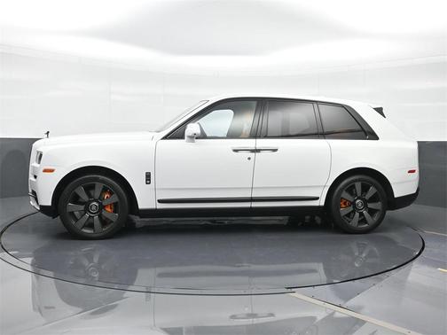 2023 Rolls-Royce Cullinan Base