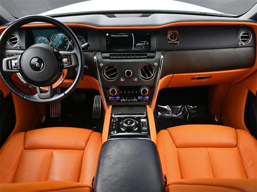 2023 Rolls-Royce Cullinan Base