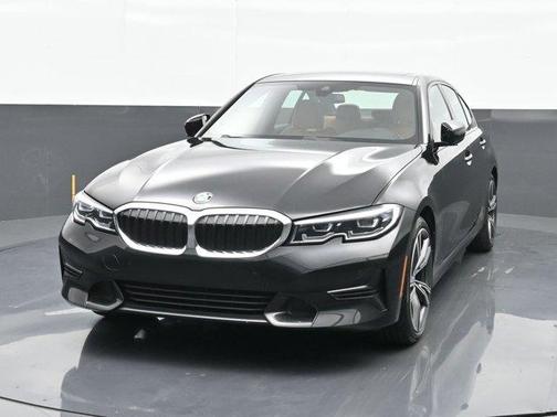 2022 BMW 330 i