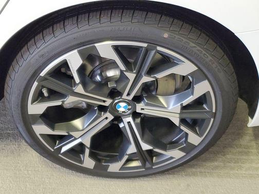 Alpine White 2026 BMW 330 I