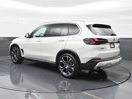 2024 BMW X5 sDrive40i