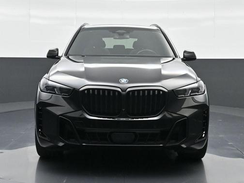 Black Sapphire Metallic 2024 BMW X5 sDrive40i