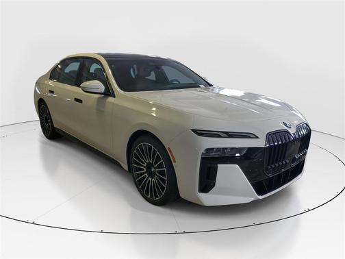 2026 BMW 740 i