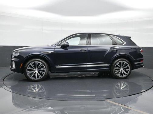 2024 Bentley Bentayga .