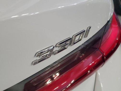 2026 BMW 330 i NA