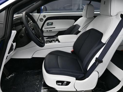 2024 Rolls-Royce Spectre Base