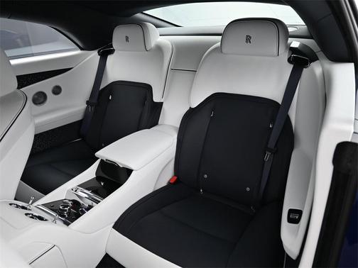 2024 Rolls-Royce Spectre Base