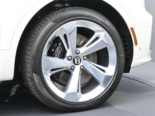 2024 Bentley Bentayga Azure