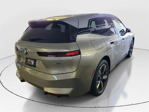 2026 BMW iX xDrive60