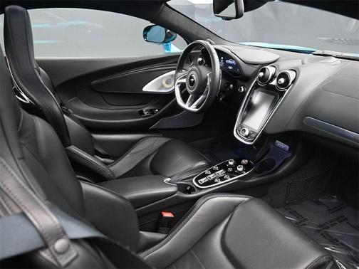 2022 McLaren GT Base
