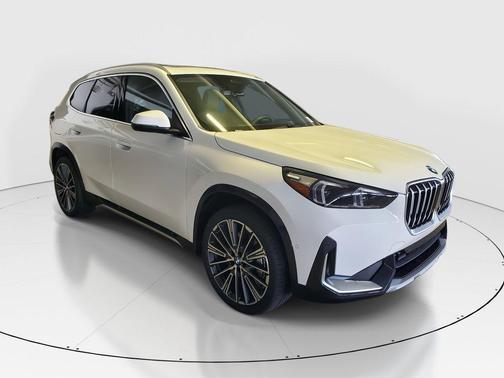 Alpine White 2026 BMW X1 xDrive28i