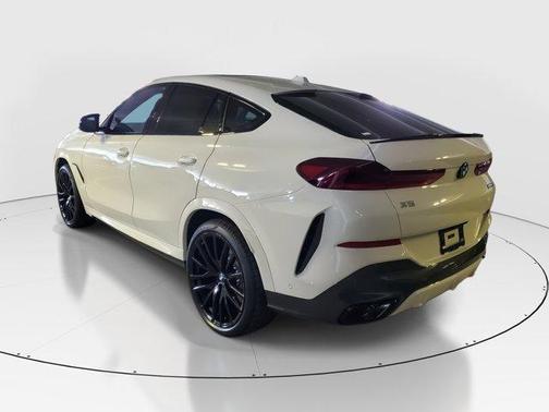 2026 BMW X6 M60i