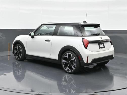 2025 MINI Hardtop SIGNATURE PLUS