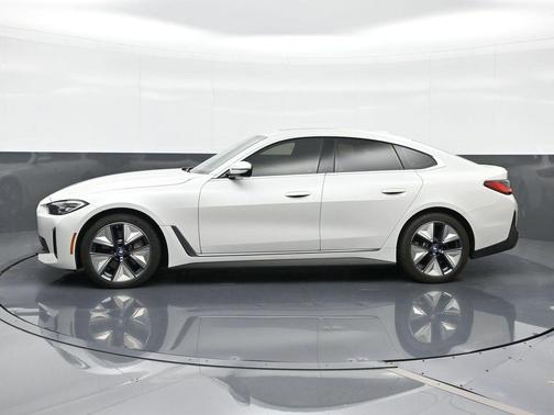 Mineral White Metallic 2023 BMW i4 Gran Coupe eDrive40